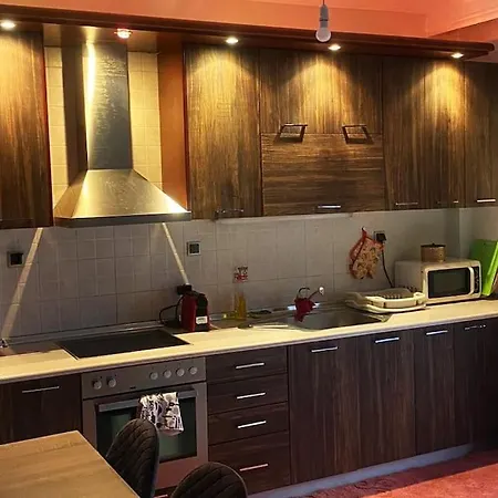 Modern Near Citycenter Apartment *